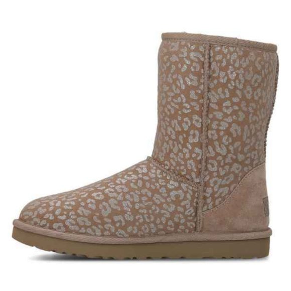 UGG WOMEN'S CLASSIC SHORT SNOW LEOPARD - Picture 2 of 5